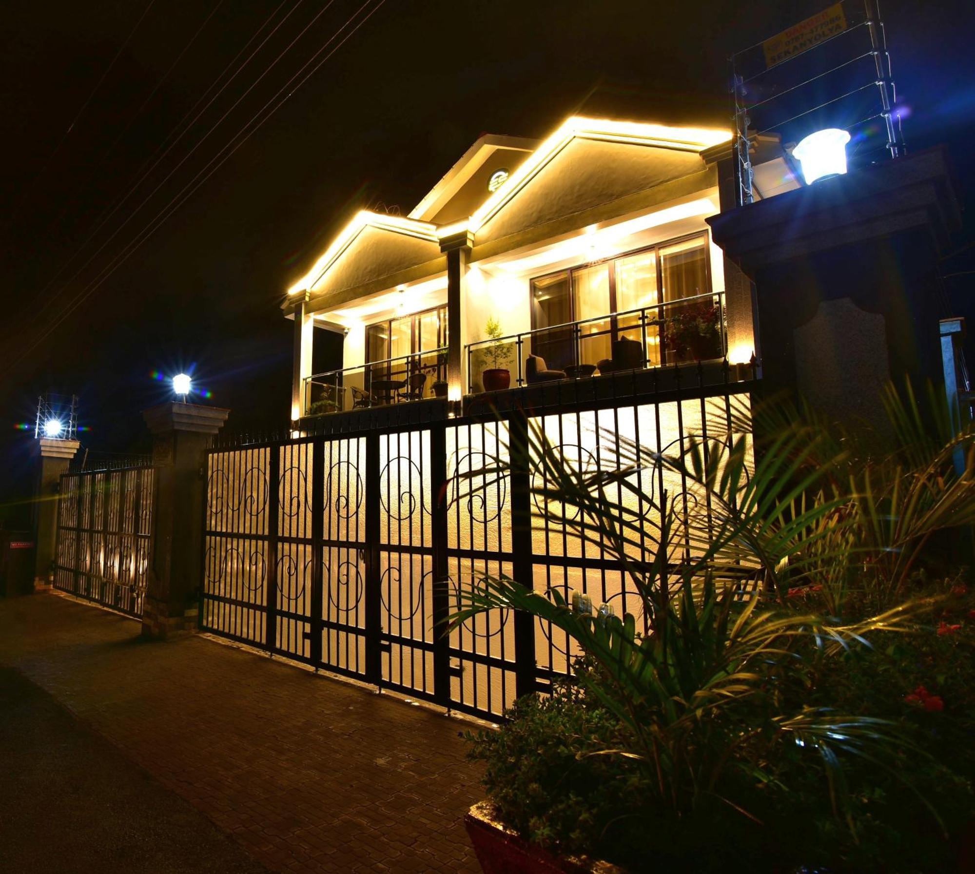 Entebbe Stay Apart-Hotel Zewnętrze zdjęcie